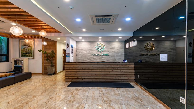 Imagen de los interiores del Hotel Haema. Foto 14