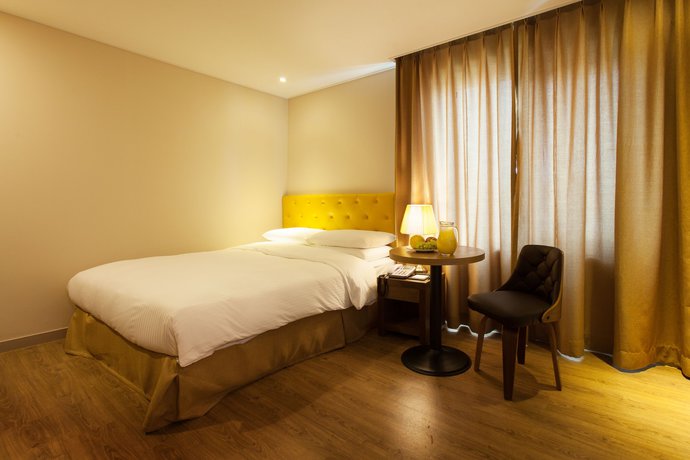Imagen de la habitación del Hotel Haema. Foto 8