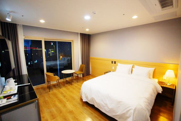 Imagen de la habitación del Hotel Haemaru. Foto 7