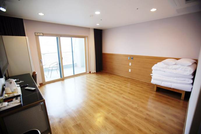 Imagen de la habitación del Hotel Haemaru. Foto 9
