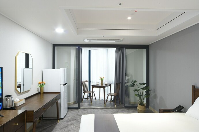 Imagen de la habitación del Hotel Haeundae Central. Foto 13