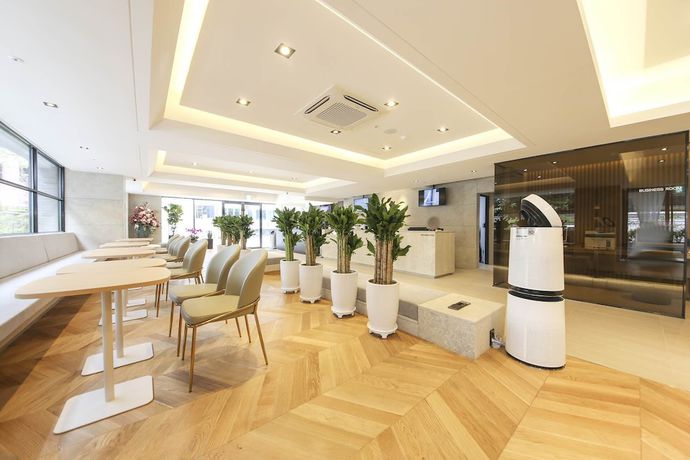 Imagen de los interiores del Hotel Haeundae Thevan. Foto 17