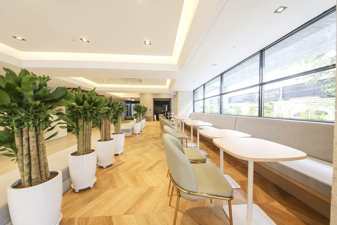 Imagen de los interiores del Hotel Haeundae Thevan. Foto 19