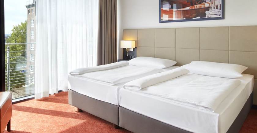 Imagen de la habitación del Hotel Hafen Hamburg. Foto 6