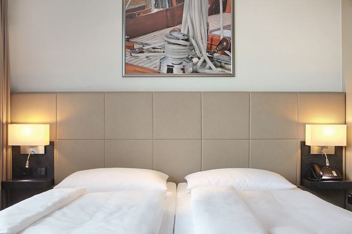 Imagen de la habitación del Hotel Hafen Hamburg. Foto 15