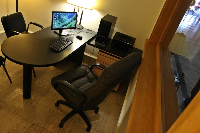 Imagen de los interiores del Hotel Hafersons Inn and Suites. Foto 8