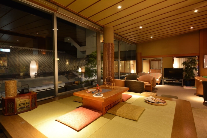 Imagen de los interiores del Hotel Hagihimenoyu Eirakukan. Foto 18