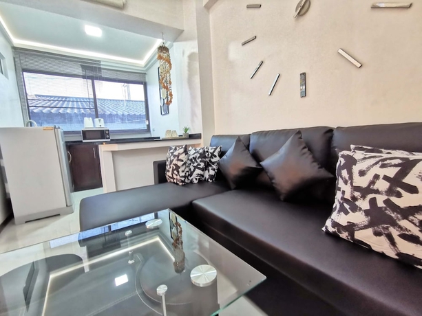 Imagen de la habitación del Hotel Hagone-condotel Pattaya. Foto 2