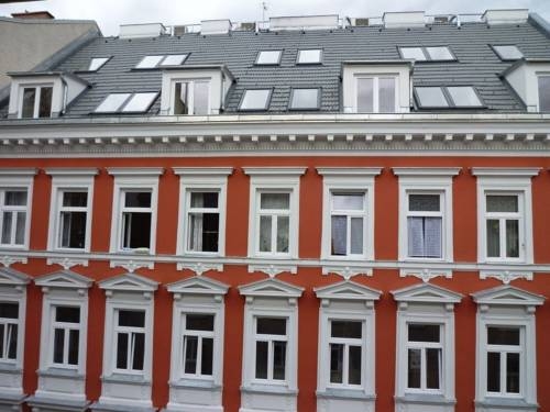 Imagen general del Hotel Hahn Apartments. Foto 30