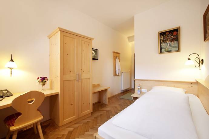 Imagen de la habitación del Hotel Hahn. Foto 2