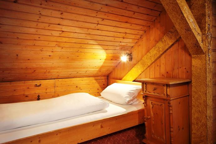 Imagen de la habitación del Hotel Hahn. Foto 10