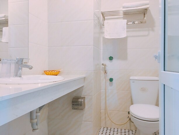 Imagen de la habitación del Hotel Hai Dang. Foto 29