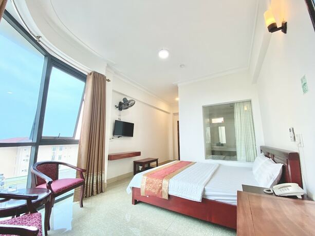 Imagen de la habitación del Hotel Hai Dang. Foto 30