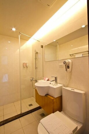 Imagen de la habitación del Hotel Haifu and Suites. Foto 29