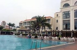 Imagen de la piscina del Hotel Hainan Noble Yacht Club. Foto 6