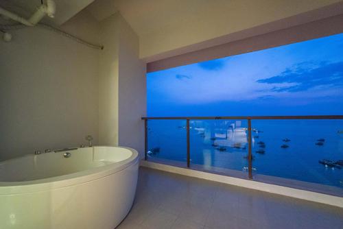 Imagen general del Hotel Haishang Bay Oceania Piont Resort. Foto 7