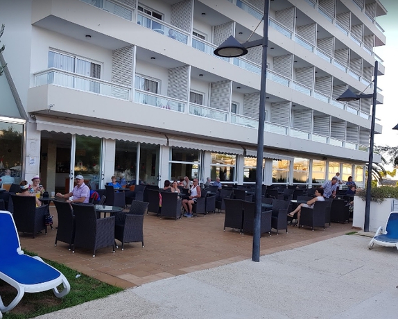 Imagen general del Hotel Haiti, Ca'n Picafort. Foto 1