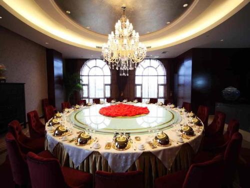 Imagen general del Hotel Haiyang Shenglong Jianguo. Foto 8