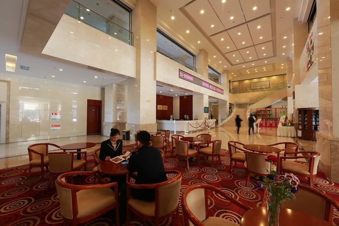Imagen de los interiores del Hotel Haiyue Hotel, Binhailu. Foto 16