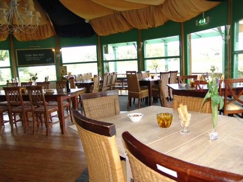 Imagen del bar/restaurante del Hotel Hajé Waterlodge De Lepelaar. Foto 2