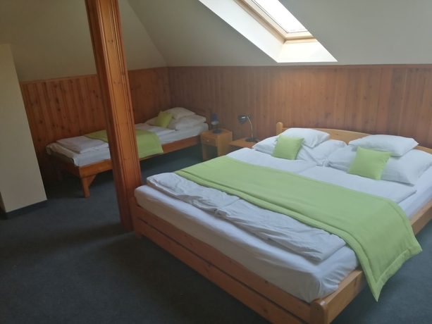 Imagen de la habitación del Hotel Hajnal. Foto 9