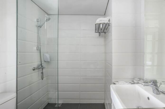 Imagen de la habitación del Hotel Ha-ka Semarang Managed By Parador. Foto 23