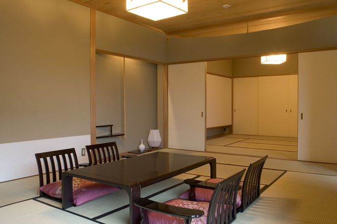Imagen de los interiores del Hotel Hakone. Foto 11