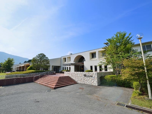 Imagen de los exteriores del Hotel Hakone Lake. Foto 12
