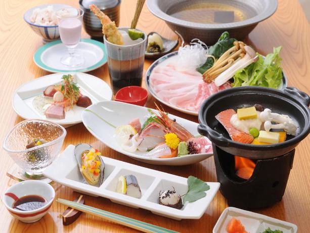 Imagen del bar/restaurante del Hotel Hakone Lalaca. Foto 5