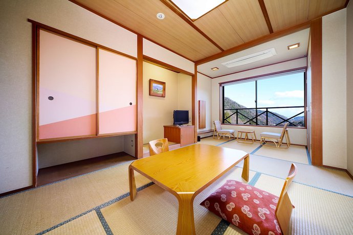 Imagen de la habitación del Hotel Hakonenomori Okada. Foto 2