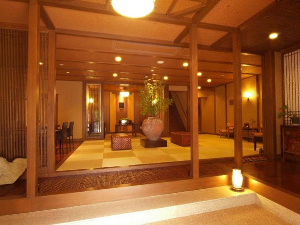 Imagen general del Hotel Hakoneyumoto Onsen Yaeikan. Foto 2