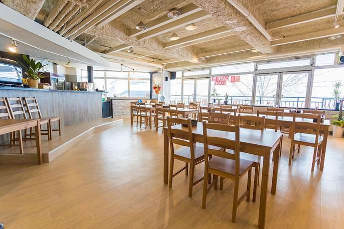 Imagen del bar/restaurante del Hotel Hakuba Gateway. Foto 2