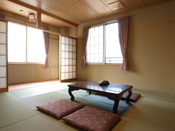 Imagen de la habitación del Hotel Hakuba Hana No Sato. Foto 17