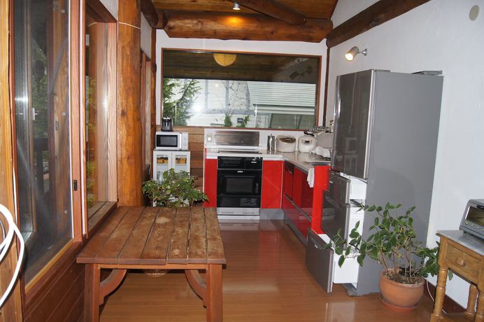 Imagen de los interiores del Hotel Hakuba Log Meteor. Foto 11