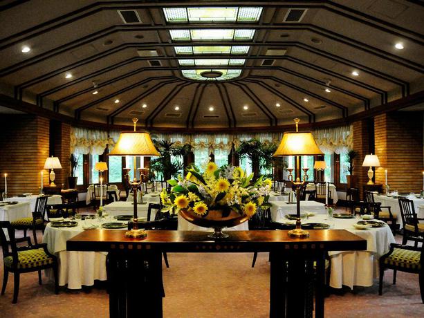 Imagen del bar/restaurante del Hotel Hakuba Resort Hotel La Neige Higashikan. Foto 5