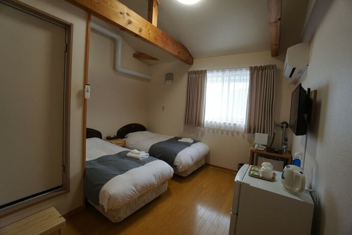 Imagen de la habitación del Hotel Hakuba Ryujin Onsen. Foto 13
