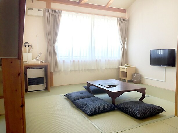 Imagen de la habitación del Hotel Hakuba Ryujin Onsen. Foto 20