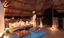 Imagen del bar/restaurante del Hotel Hakuna Majiwe Beach Lodge. Foto 2