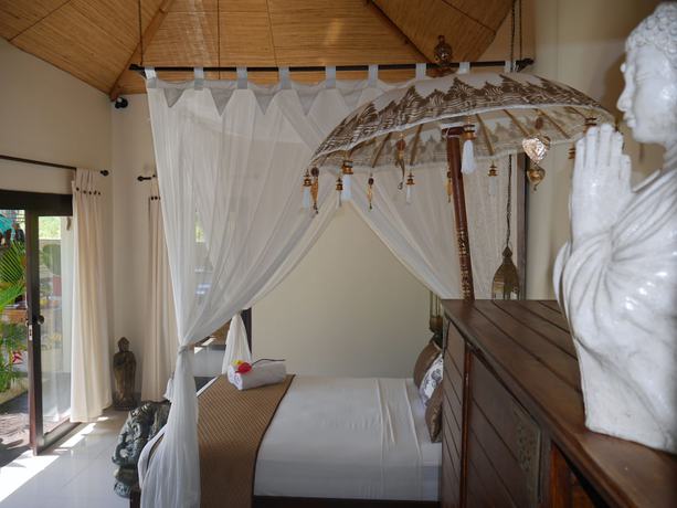 Imagen de la habitación del Hotel Hakuna Matata Bali Villas. Foto 4
