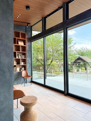 Imagen de los interiores del Hotel Hakusui Onsen Takenokura Sansou. Foto 16