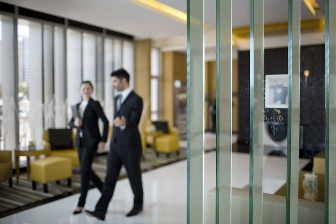 Imagen de los interiores del Hotel Hala Arjaan By Rotana. Foto 10