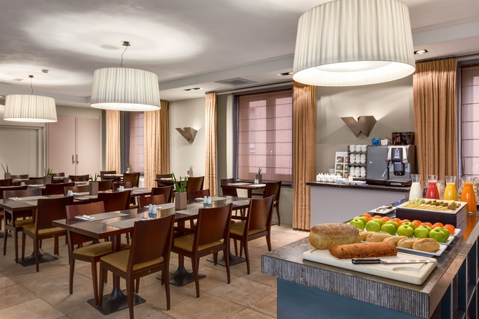 Imagen del bar/restaurante del Hotel Halbert. Foto 2