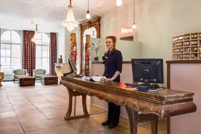 Imagen de los interiores del Hotel Halbert. Foto 15