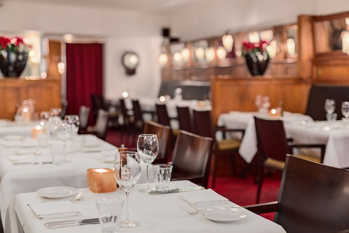 Imagen del bar/restaurante del Hotel Halbert. Foto 3