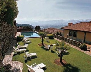 Imagen de la piscina del Hotel Halcon Palace. Foto 5