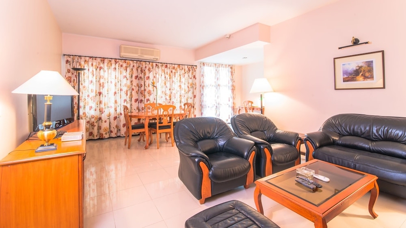 Imagen de la habitación del Hotel Halcyon Residences. Foto 14