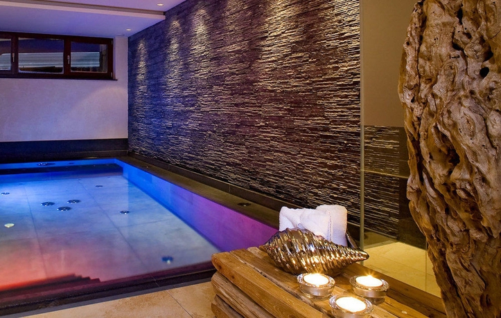 Imagen de la piscina del Hotel Haldenhof. Foto 15