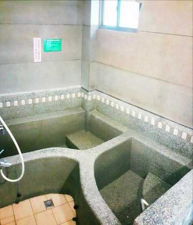 Imagen de la habitación del Hotel Hale Crane Volcanic Mud Hot Spring. Foto 10