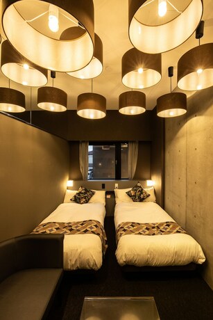 Imagen de la habitación del Hotel Hale Kyoto Tambaguchi. Foto 33