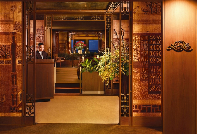 Imagen del bar/restaurante del Hotel Halekulani. Foto 4